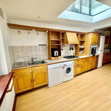 4 Bed House In Daneby Road,Se6 Villa Catford Ngoại thất bức ảnh