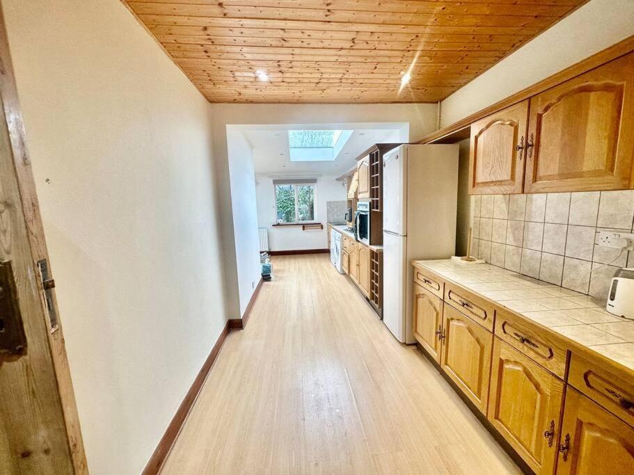 4 Bed House In Daneby Road,Se6 Villa Catford Ngoại thất bức ảnh