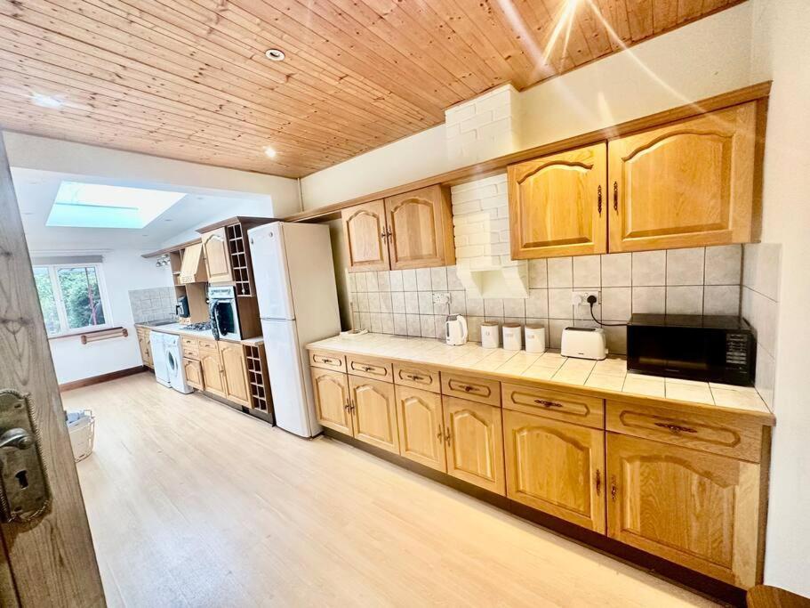 4 Bed House In Daneby Road,Se6 Villa Catford Ngoại thất bức ảnh